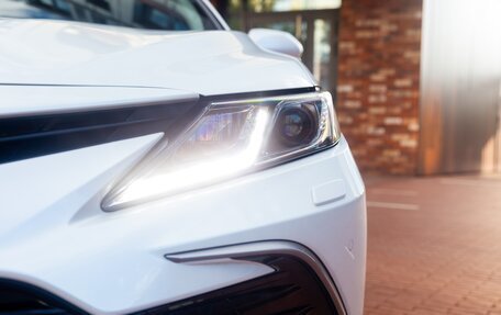 Toyota Camry, 2021 год, 3 050 000 рублей, 13 фотография