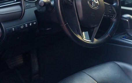 Toyota Camry, 2021 год, 3 050 000 рублей, 17 фотография