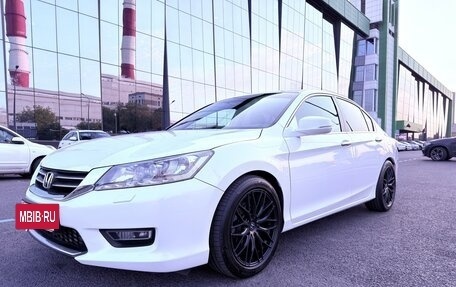 Honda Accord IX рестайлинг, 2013 год, 1 650 000 рублей, 8 фотография