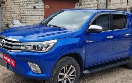 Toyota Hilux VIII, 2018 год, 3 800 000 рублей, 5 фотография