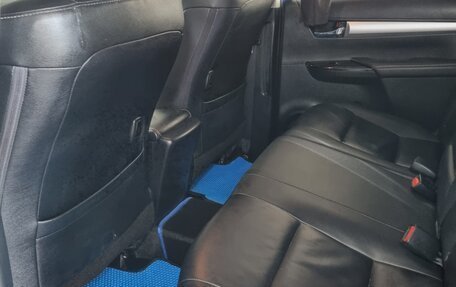 Toyota Hilux VIII, 2018 год, 3 800 000 рублей, 9 фотография