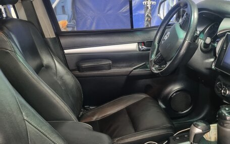 Toyota Hilux VIII, 2018 год, 3 800 000 рублей, 18 фотография