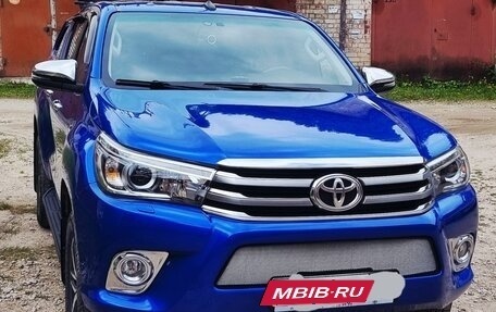 Toyota Hilux VIII, 2018 год, 3 800 000 рублей, 2 фотография