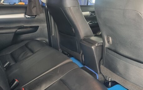 Toyota Hilux VIII, 2018 год, 3 800 000 рублей, 27 фотография