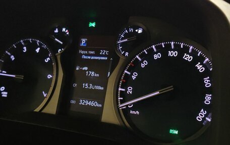 Toyota Land Cruiser Prado 150 рестайлинг 2, 2017 год, 3 480 000 рублей, 9 фотография