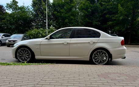 BMW 3 серия, 2011 год, 1 300 000 рублей, 9 фотография