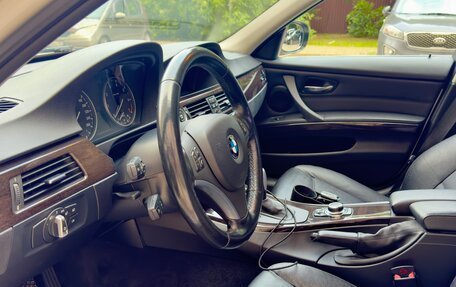 BMW 3 серия, 2011 год, 1 300 000 рублей, 14 фотография