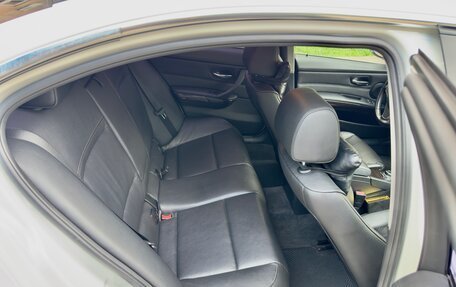 BMW 3 серия, 2011 год, 1 300 000 рублей, 21 фотография