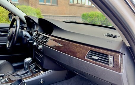 BMW 3 серия, 2011 год, 1 300 000 рублей, 17 фотография