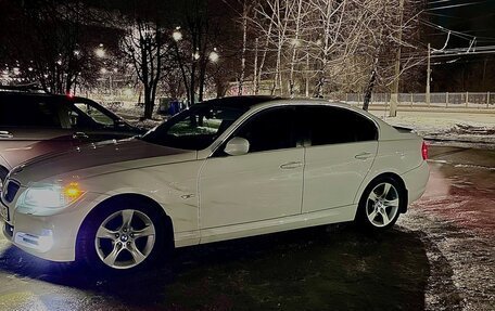 BMW 3 серия, 2011 год, 1 300 000 рублей, 28 фотография