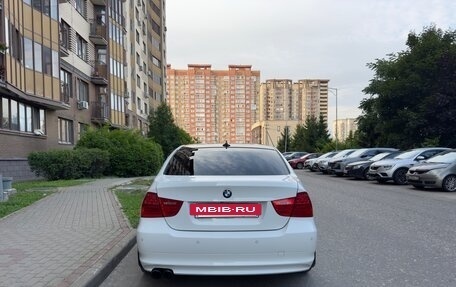 BMW 3 серия, 2011 год, 1 300 000 рублей, 25 фотография