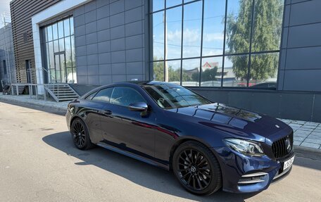 Mercedes-Benz E-Класс, 2018 год, 3 950 000 рублей, 2 фотография
