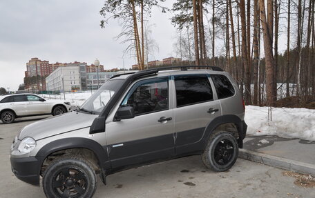Chevrolet Niva I рестайлинг, 2014 год, 600 000 рублей, 5 фотография