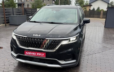 KIA Carnival, 2022 год, 5 600 000 рублей, 1 фотография