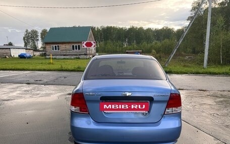 Chevrolet Aveo III, 2005 год, 110 000 рублей, 3 фотография