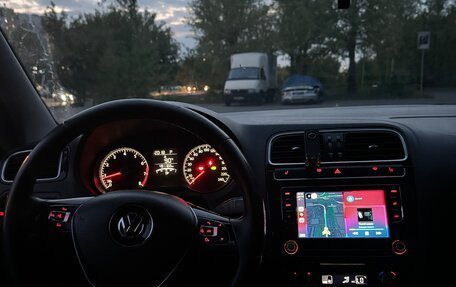 Volkswagen Polo VI (EU Market), 2017 год, 525 000 рублей, 7 фотография