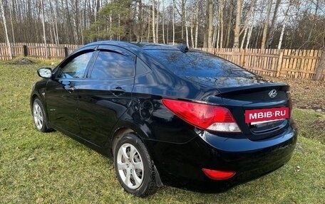 Hyundai Solaris II рестайлинг, 2012 год, 500 000 рублей, 10 фотография