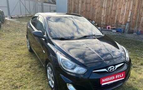 Hyundai Solaris II рестайлинг, 2012 год, 500 000 рублей, 3 фотография
