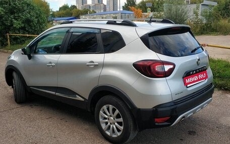 Renault Kaptur I рестайлинг, 2018 год, 1 280 000 рублей, 4 фотография