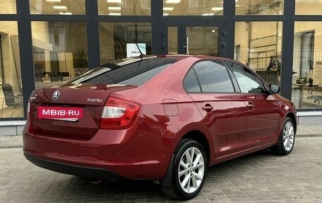 Skoda Rapid I, 2015 год, 899 000 рублей, 3 фотография