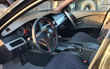 BMW 5 серия, 2004 год, 800 000 рублей, 11 фотография