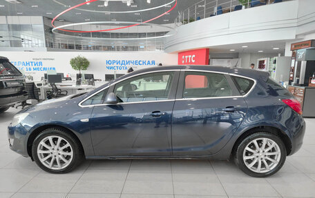 Opel Astra J, 2011 год, 550 000 рублей, 10 фотография
