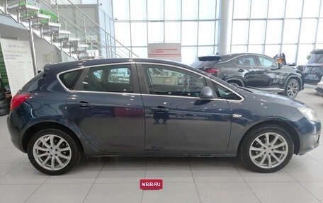 Opel Astra J, 2011 год, 550 000 рублей, 5 фотография