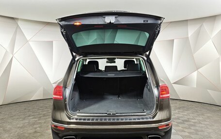 Volkswagen Touareg III, 2015 год, 2 497 000 рублей, 9 фотография