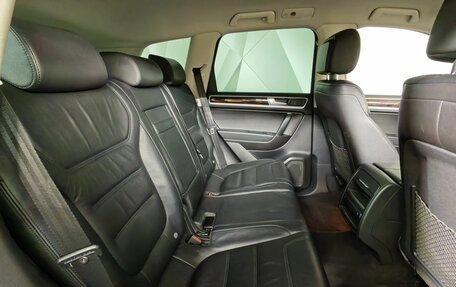 Volkswagen Touareg III, 2015 год, 2 497 000 рублей, 11 фотография