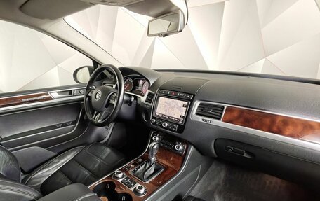 Volkswagen Touareg III, 2015 год, 2 497 000 рублей, 18 фотография