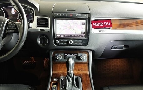 Volkswagen Touareg III, 2015 год, 2 497 000 рублей, 10 фотография