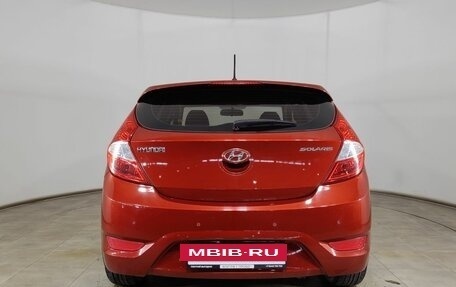Hyundai Solaris II рестайлинг, 2011 год, 1 100 000 рублей, 10 фотография