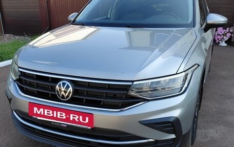 Volkswagen Tiguan II, 2021 год, 2 670 000 рублей, 6 фотография