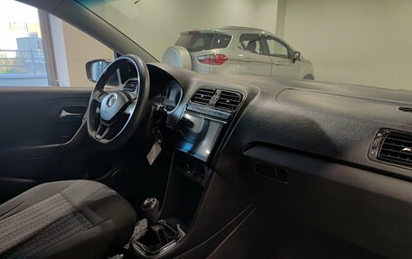 Volkswagen Polo VI (EU Market), 2018 год, 969 000 рублей, 13 фотография