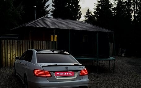 Mercedes-Benz E-Класс, 2013 год, 2 600 000 рублей, 3 фотография