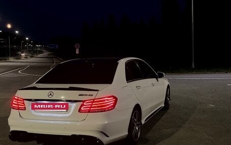 Mercedes-Benz E-Класс, 2013 год, 2 600 000 рублей, 5 фотография