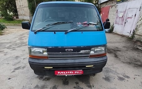 Toyota HiAce H100, 1991 год, 335 000 рублей, 6 фотография