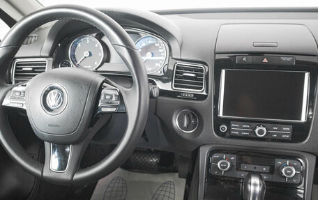 Volkswagen Touareg III, 2010 год, 1 889 000 рублей, 12 фотография