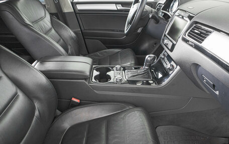 Volkswagen Touareg III, 2010 год, 1 889 000 рублей, 11 фотография