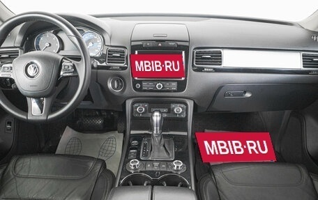 Volkswagen Touareg III, 2010 год, 1 889 000 рублей, 13 фотография