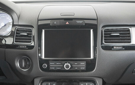 Volkswagen Touareg III, 2010 год, 1 889 000 рублей, 18 фотография