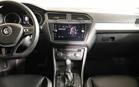 Volkswagen Tiguan II, 2018 год, 2 377 000 рублей, 14 фотография