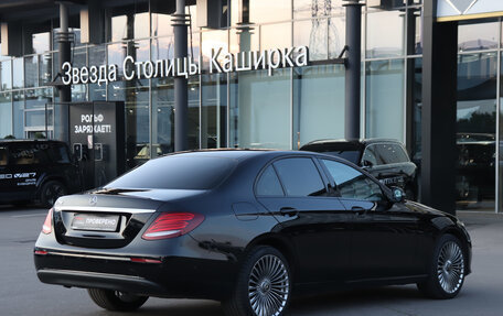 Mercedes-Benz E-Класс, 2019 год, 2 800 000 рублей, 5 фотография