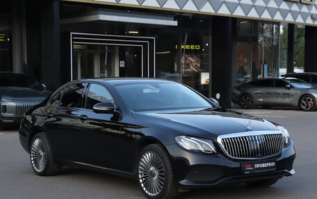 Mercedes-Benz E-Класс, 2019 год, 2 800 000 рублей, 3 фотография