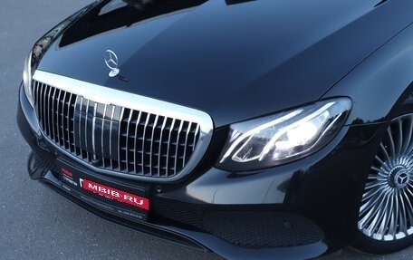 Mercedes-Benz E-Класс, 2019 год, 2 800 000 рублей, 27 фотография