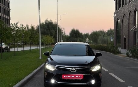 Toyota Camry, 2014 год, 1 890 000 рублей, 4 фотография