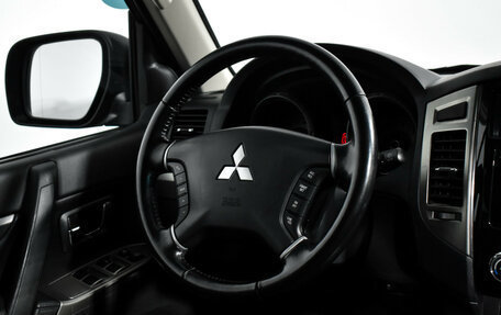 Mitsubishi Pajero IV, 2018 год, 2 650 000 рублей, 16 фотография