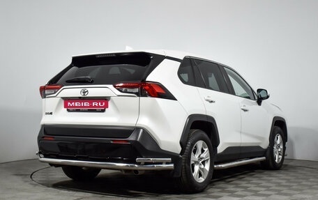 Toyota RAV4, 2020 год, 2 470 000 рублей, 5 фотография