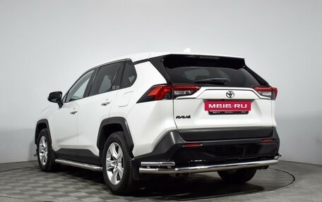 Toyota RAV4, 2020 год, 2 470 000 рублей, 7 фотография
