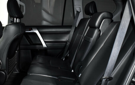 Toyota Land Cruiser Prado 150 рестайлинг 2, 2019 год, 4 850 000 рублей, 16 фотография